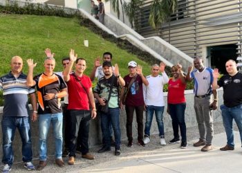 Médicos cubanos de IMSS Bienestar atienden a  damnificados del  Huracán Otis