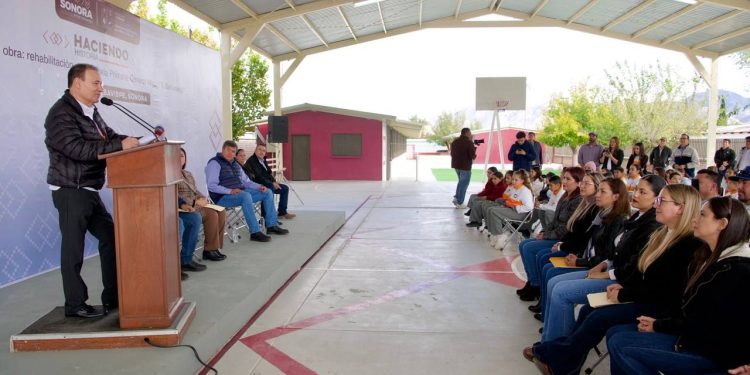 Brindamos espacios dignos para beneficio de las y los estudiantes de Bavispe: Alfonso Durazo