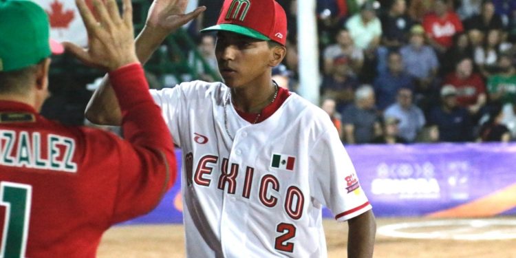 Triunfo de México sobre Canadá en Mundial de Softbol