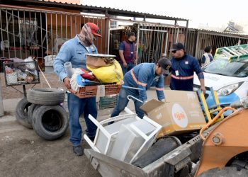 “Hay que tirar todo el cochinero”, recomiendan vecinos de la colonia La Caridad