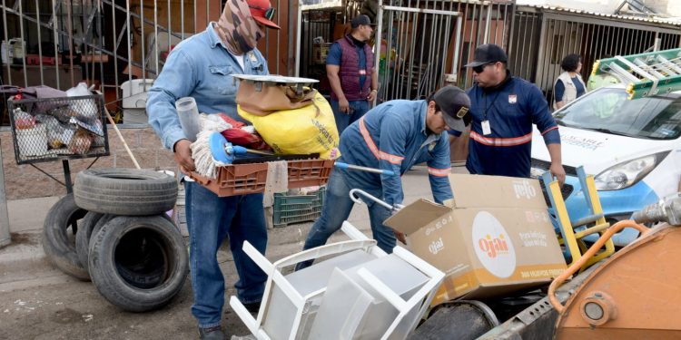“Hay que tirar todo el cochinero”, recomiendan vecinos de la colonia La Caridad