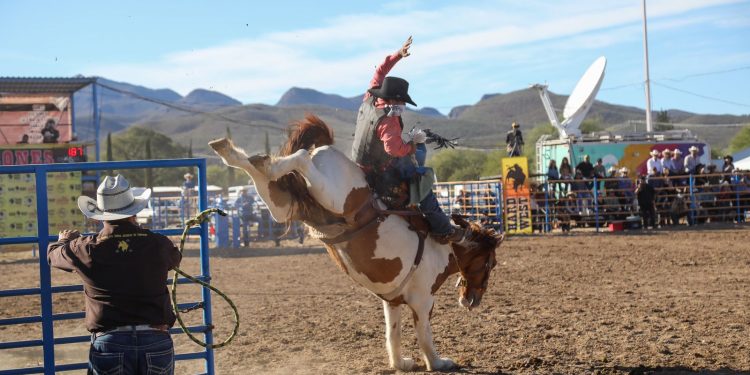 Un  éxito la tercera fecha del Circuito de Rodeo Tour Sonora 2023 en Moctezuma