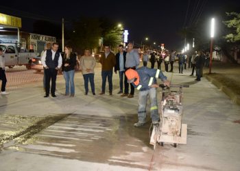 Toño Astiazarán supervisa avances de rehabilitación en avenida Navojoa
