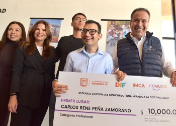 Premian Toño Astiazarán y Patricia Ruibal a primeros lugares en el concurso Una Mirada a la Discapacidad