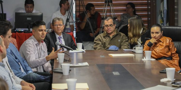 Congreso de Sonora analiza en comisión proyectos de beneficio para municipios