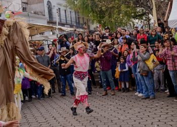 Se conjugan en La Alameda la música, baile, e historia literaria