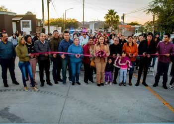 Alcaldesa  Karla Córdova González entrega obras de pavimentación, con una inversión de casi 4 MDP