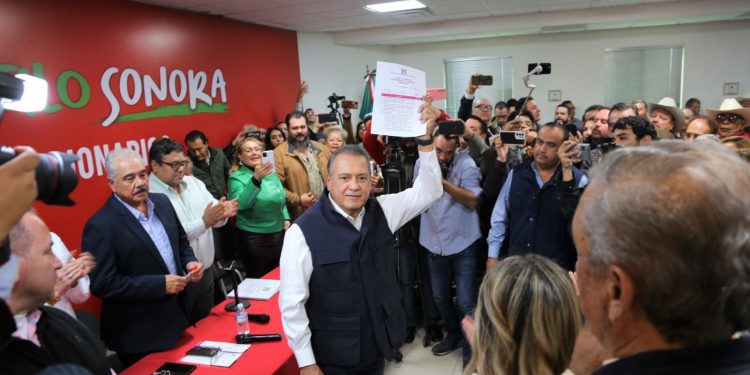 Se registran aspirantes priistas a Senado y Diputación Federal