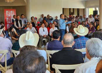 Para devolverle a los municipios los millones que la federacion  les ha arrebatado, tengo el plan  B de Beltrones: Manlio Fabio