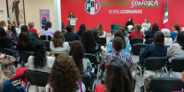 Mujeres cada vez más empoderadas en política: Sylvana Beltrones