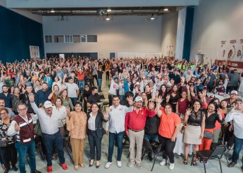 Celida López primer rocaportense en la contienda al Senado