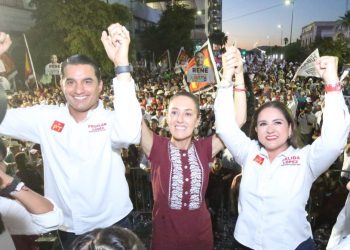 Celida y Froylán acompañan a la Dra. Claudia Sheinbaum en Hermosillo