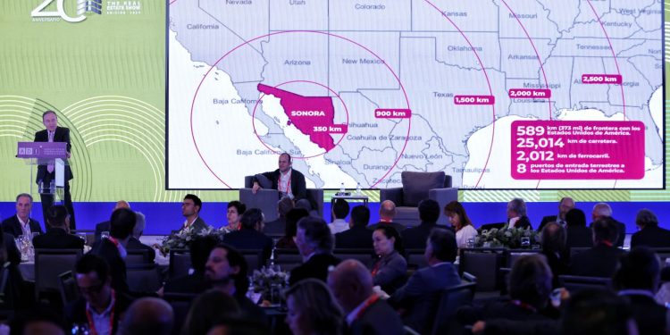 Participa Gobernador Alfonso Durazo en la Expo Desarrollo Inmobiliario 2024