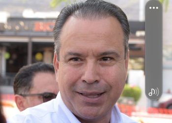 Anuncia Toño Astiazarán construcción de andador peatonal en Bahía de Kino