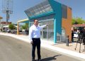 Supervisa Toño Astiazarán prototipo de parada de transporte público