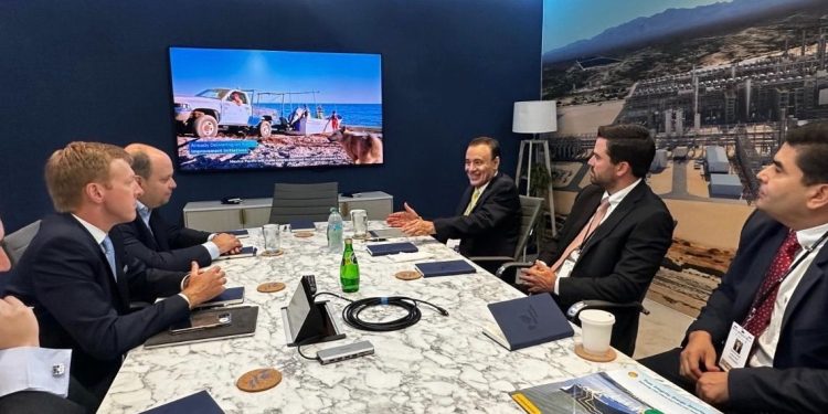 El Gobernador Alfonso Durazo promueve el Plan Sonora en Expoenergética más grande del mundo