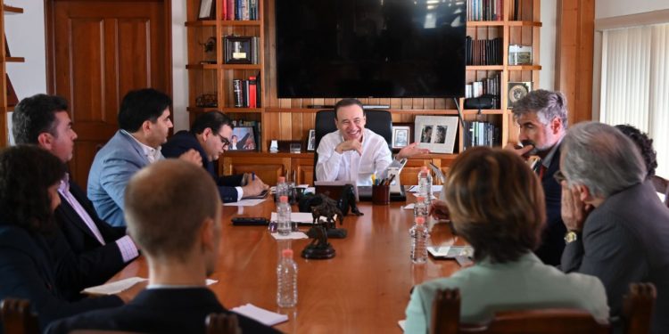 Potencia Gobernador Durazo proyectos estratégicos del Plan Sonora con directivos del Banco Mundial y Puerto de Amberes