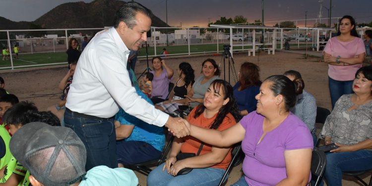 Entrega Toño Astiazarán rehabilitación de bulevar Santa Inés en Villa Verde