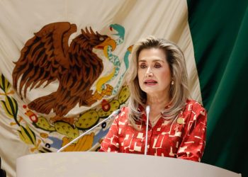 Busca diputada Ely Sallard atención psicológica a familiares de pacientes con cáncer