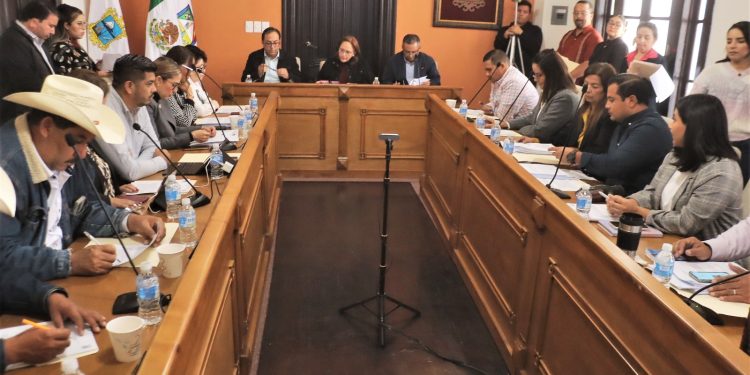 Los regidores de Guaymas aprobaron el ejercicio fiscal del año 2025.