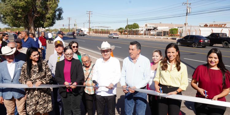 Gobernador Durazo beneficia a cajemenses con nuevo transporte, modernización de calles e internet