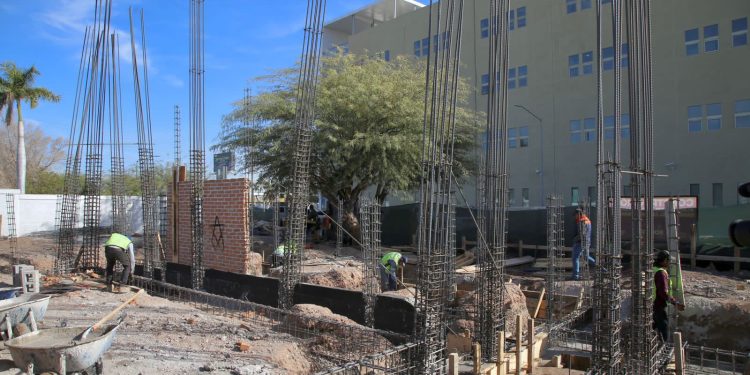 Gobernador Durazo avanza en construcción de albergue de Hospital General de Especialidades