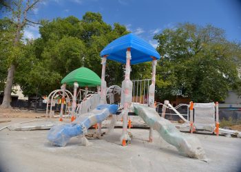 Avanza en tiempo obra de remodelación que realiza el ayuntamiento en el Jardín Juárez