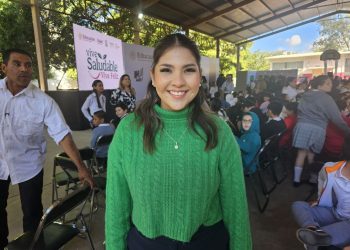Agradecen maestros y padres de familia a Gobernador Durazo por llevar programa de vida saludable a estudiantes