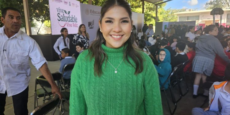 Agradecen maestros y padres de familia a Gobernador Durazo por llevar programa de vida saludable a estudiantes