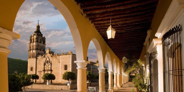 Gobernador Durazo detona potencial turístico de Pueblos Mágicos esta Semana Santa en Sonora