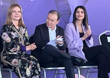 Gobernador Durazo oferta más de mil empleos para mujeres en la Feria Nacional 2025