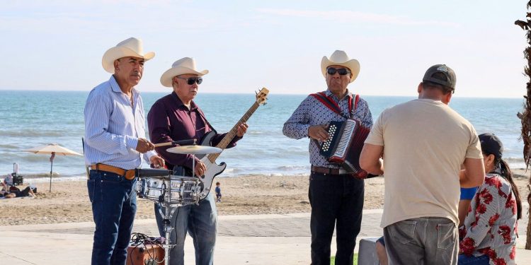 Gobernador Durazo consolida a Huatabampito como nuevo destino turístico de primer nivel