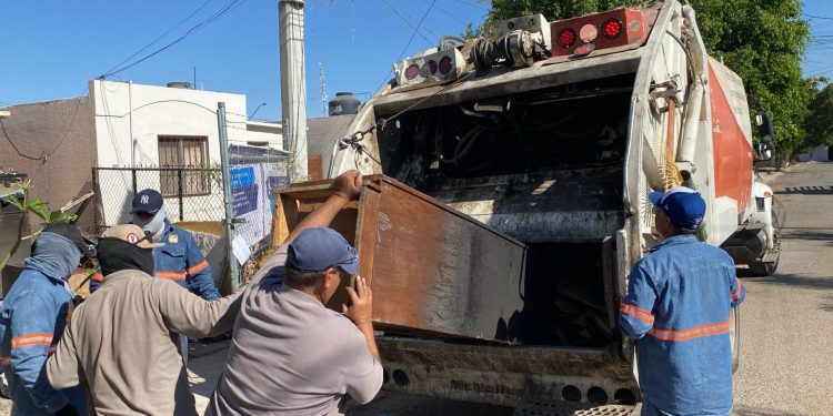Retira Ayuntamiento de Hermosillo 12 toneladas de desechos en jornada de descacharre