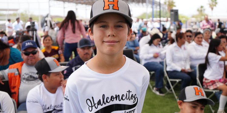 Habitantes del Río Sonora agradecen a Gobernador Durazo por entrega de nueva Unidad Deportiva