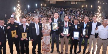 Caborca reconoce a sus leyendas deportivas con la creación del Salón de la Fama del Deportista Caborquense