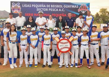 Participa la doctora Karla Córdova González en la inauguración del Torneo Nacional de Ligas Pequeñas, categoría 11-12