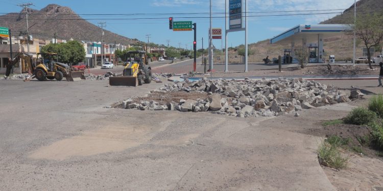Inicia Ayuntamiento de Guaymas obra de pavimentación en sector Las Colinas