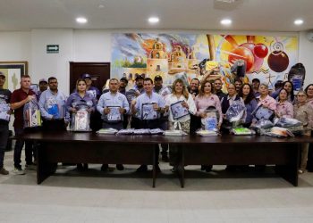 Fortalece el Ayuntamiento de Caborca, condiciones laborales y apoyos para sus trabajadores