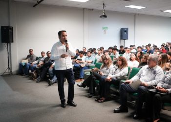 La transformación inicia en las aulas: Heriberto Aguilar