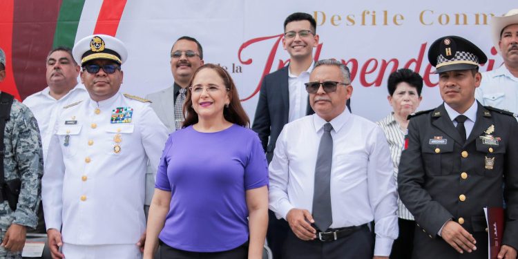 Realiza el Ayuntamiento de Guaymas desfile conmemorativo del 215 aniversario del inicio de la Independencia de México