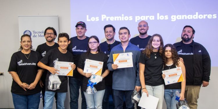 Reconoce Gobierno Municipal talento juvenil en Data Driven Day