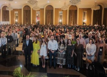 AsisteToño Astiazarán y Patricia Ruibal inauguran el Tercer Congreso de la Familia