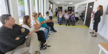 Donan diputados del Congreso de Sonora equipo al Centro Néidi