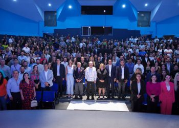 Gobernador Durazo enaltece la cultura sonorense con programa artístico de lujo en la edición 41 del FAOT