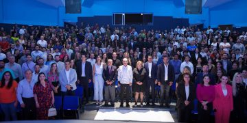 Gobernador Durazo enaltece la cultura sonorense con programa artístico de lujo en la edición 41 del FAOT