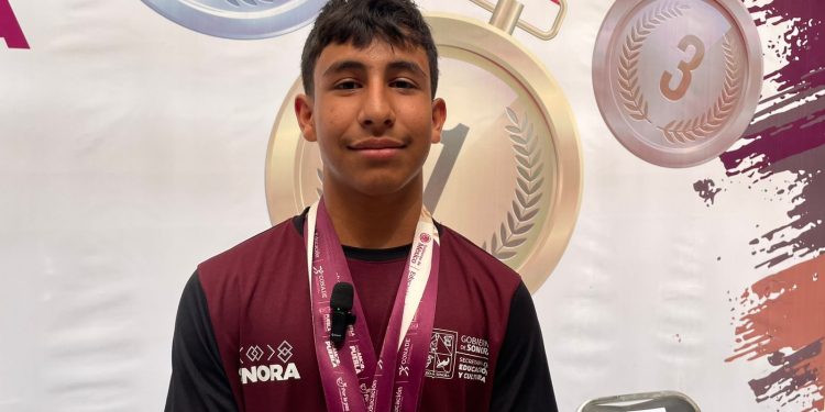 Agradecen atletas y entrenadores sonorenses a Gobernador Durazo por entrega de estímulos económicos