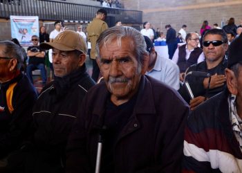 Agradecen ciudadanos a Gobernador Durazo por Macrocentro de Vacunación