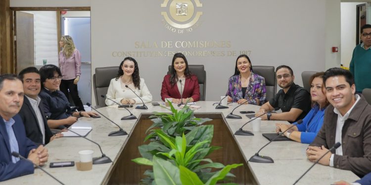 Socializa Congreso de Sonora iniciativas para fortalecer el Parlamento Juvenil