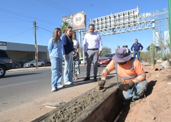 Mantiene Toño Astiazarán mejoramiento de vialidades en beneficio de hermosillenses