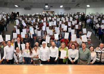 Gobernador Durazo y Sedatu entregan escrituras  y fortalecen certeza patrimonial en Sonora